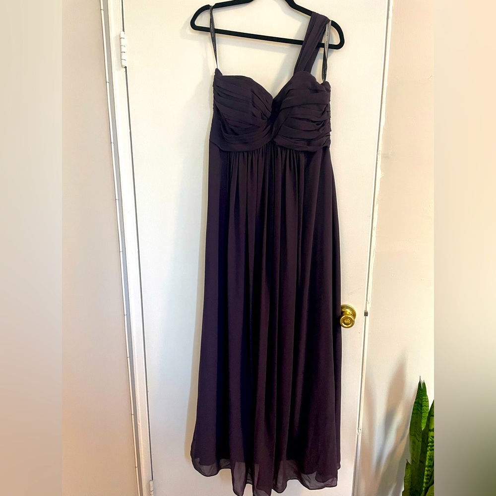 Bill Levkoff purple one-shoulder floor length dress size 14 (fits size 10-12)